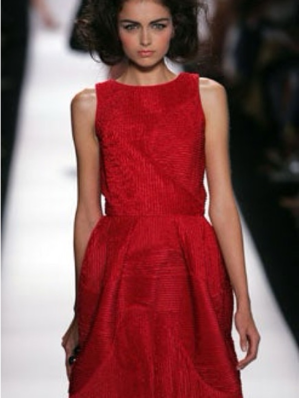 Rare Spring 2007 Runway Oscar de la Renta Red Fit-and-Flare Mini Dress